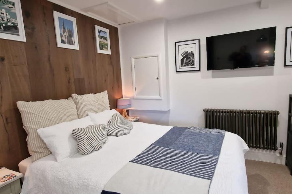 The Old Barn Annexe, Cosy Stay, Close Drive To City, Beach, South Downs & Goodwood Chichester Exterior photo